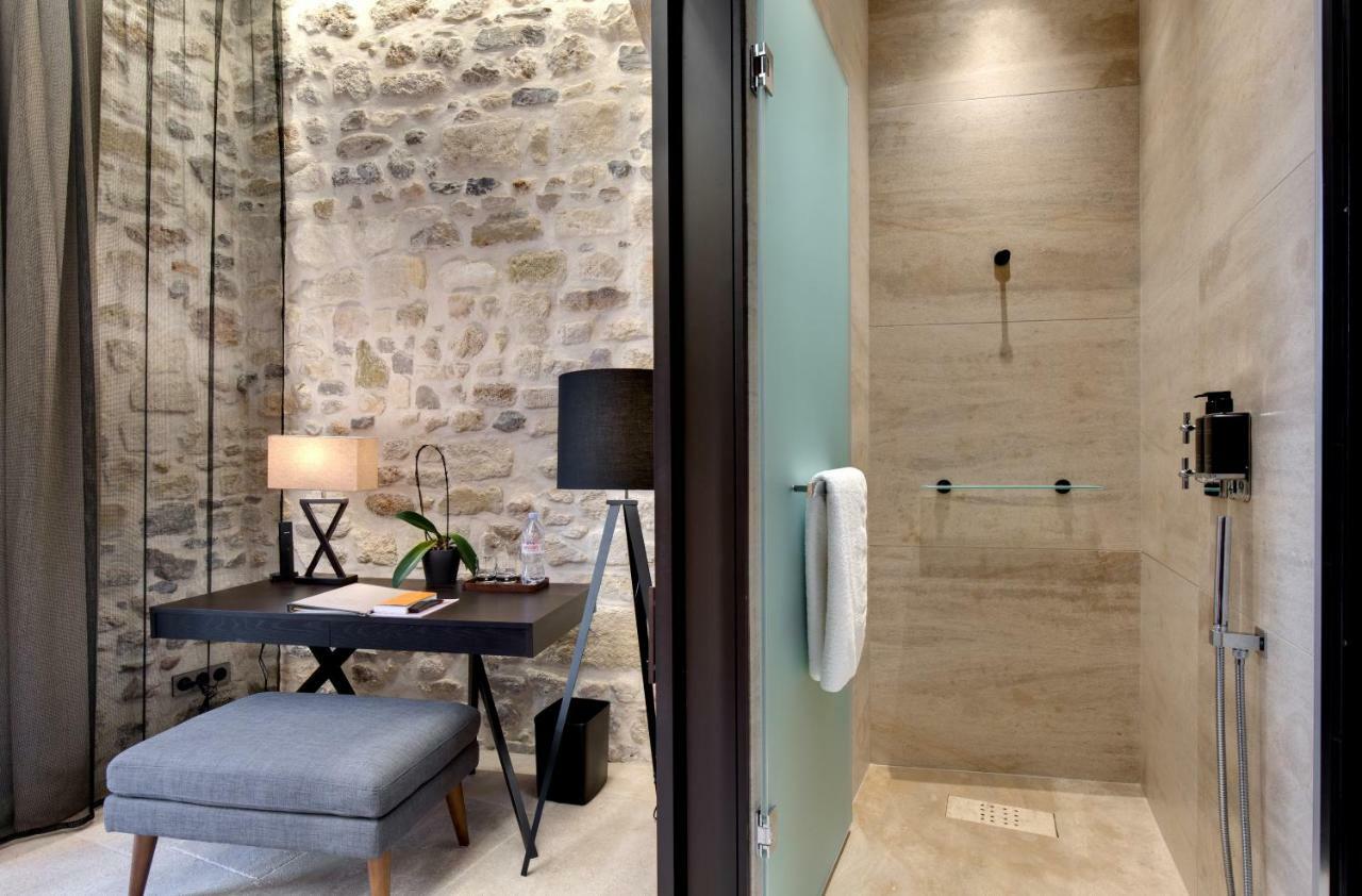 Boutique Hotel Des Remparts & Spa Aigues-Mortes Exterior foto